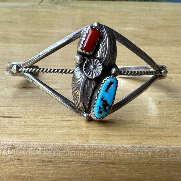 Navajo Johnny Pitchlynn Cuff Bracelet Size 6.25 Turquoise Coral Sterling 12.8g - Picture 2 of 9